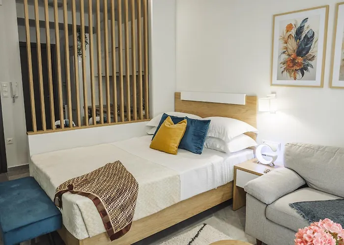 Alfa-Central Luxury Condo By Optimum Link