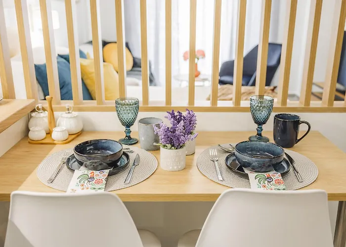 Alfa-Central Luxury Condo By Optimum Link